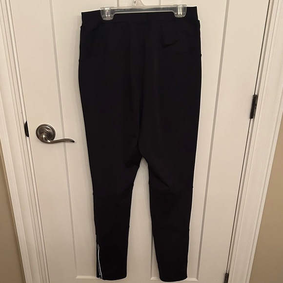 Under Armour Men's Black Joggers with Gray Accents - Picture 9 of 9